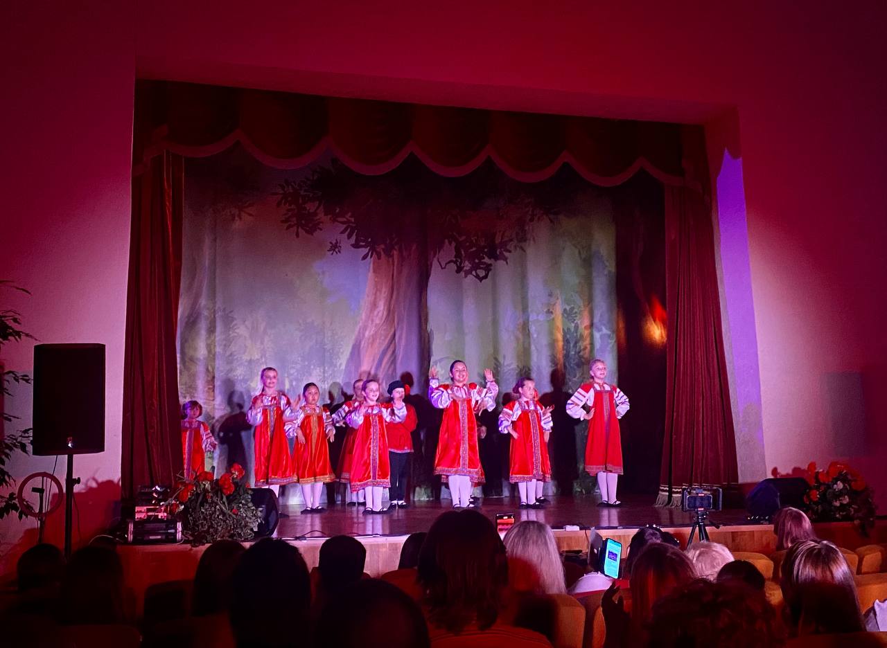 «На крыльях танца»