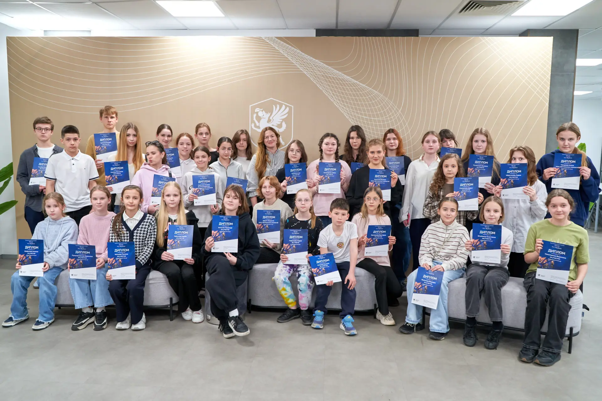 Итоги художественного конкурса «Цветы и Орнаменты», посвященного 170-летию со дня рождения М.А. Врубеля!