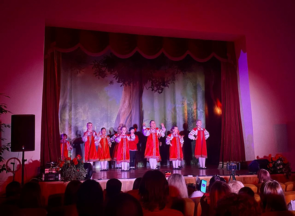«На крыльях танца»